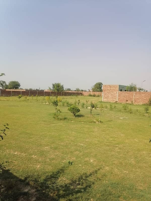 4 Kanal Farmhouse Plot Is Available For Sale In Lahore Greens Bedian Road Block B 3