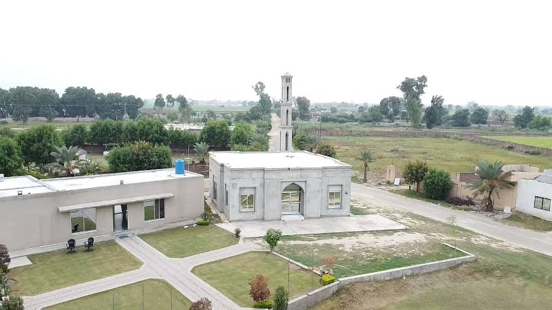 4 Kanal Farmhouse Plot Is Available For Sale In Lahore Greens Bedian Road Block B 12