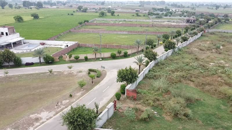 4 Kanal Farmhouse Plot Is Available For Sale In Lahore Greens Bedian Road Block B 16