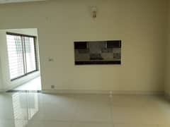 1 Kanal House Available For Silent Office Beautiful Location