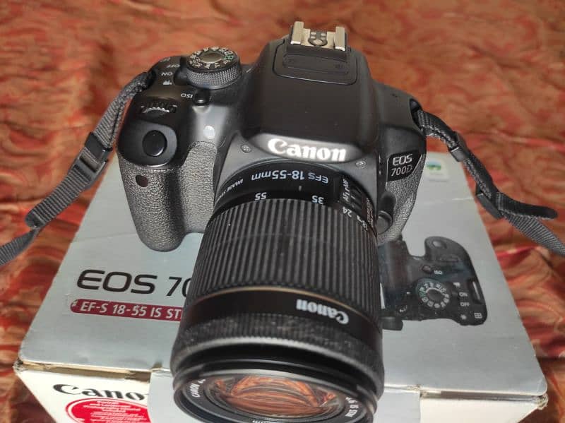 canon 700d with kit lens 5