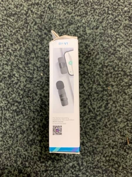 Boya V1 Wireless Mic with Noise Cancellation (For iPhone) 6