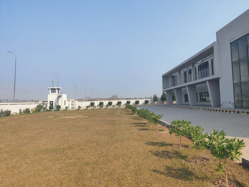 Ideal 90000 Sqft Hall Available On Rent At FIEDMC Saiawala Faisalabad 5