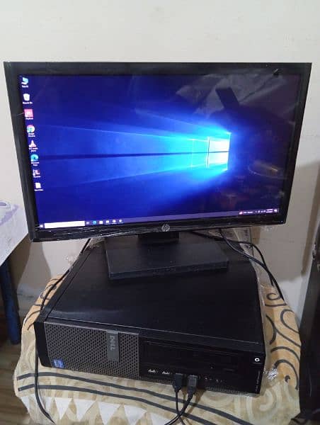 Dell PC And LCD 0