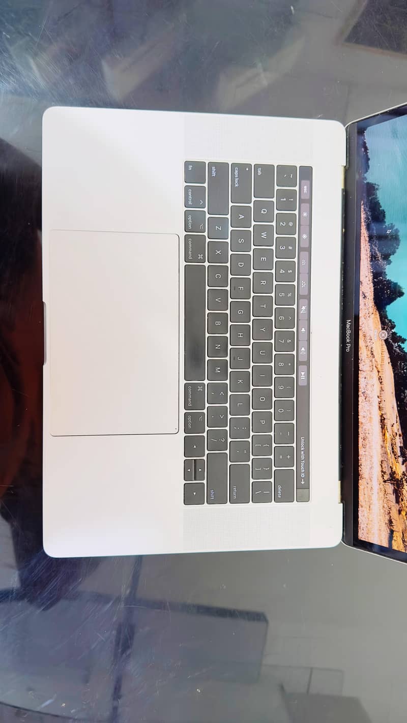 appe macbook pro 2017 with box 1