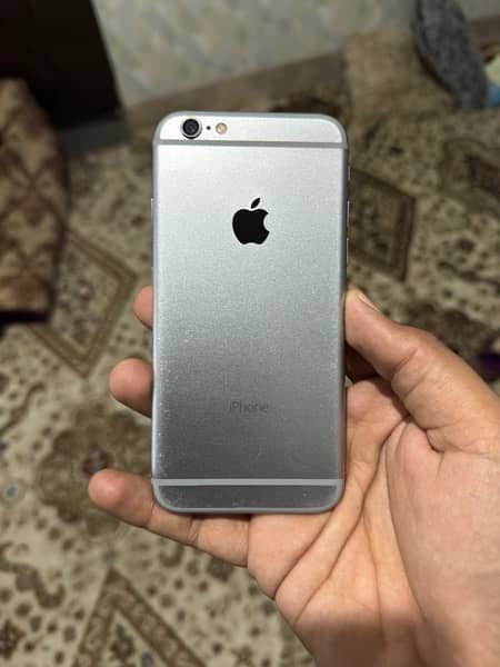 i want to sell IPhone 6s 64gb 0
