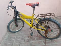 best bicycle condition 10/9 original color yellow original tyres