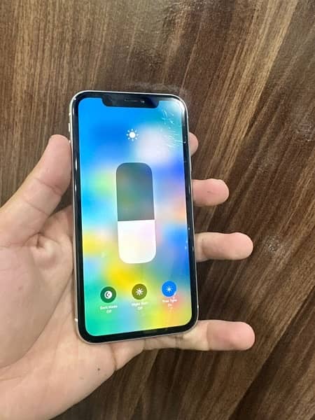 iphone 11 128 gb pta ok water prof only bettery and display genuine 5