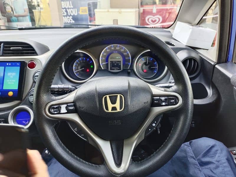 Honda Fit  hybrid 2011/2015 11