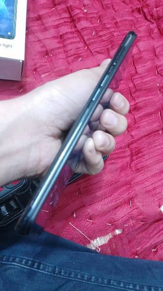 OPPO F11 10/9 condition 2