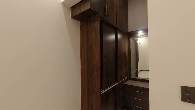 Stunning And Affordable Corner Lower Portion Available For Sale In Gulshan-E-Iqbal - Block 13/D-1 17