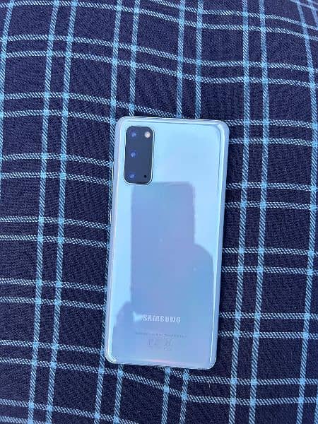 Samsung S20 3