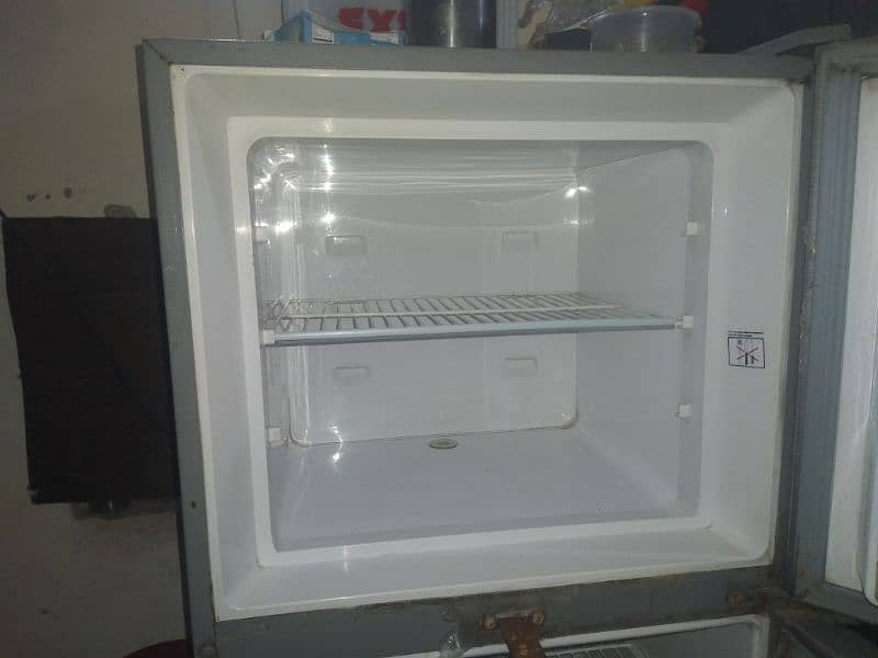 Good condition haier fridge 4