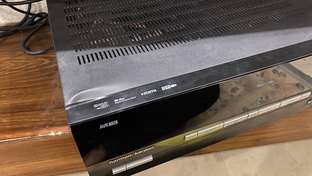 Harman/kardon AVR-134 Home Theater 5