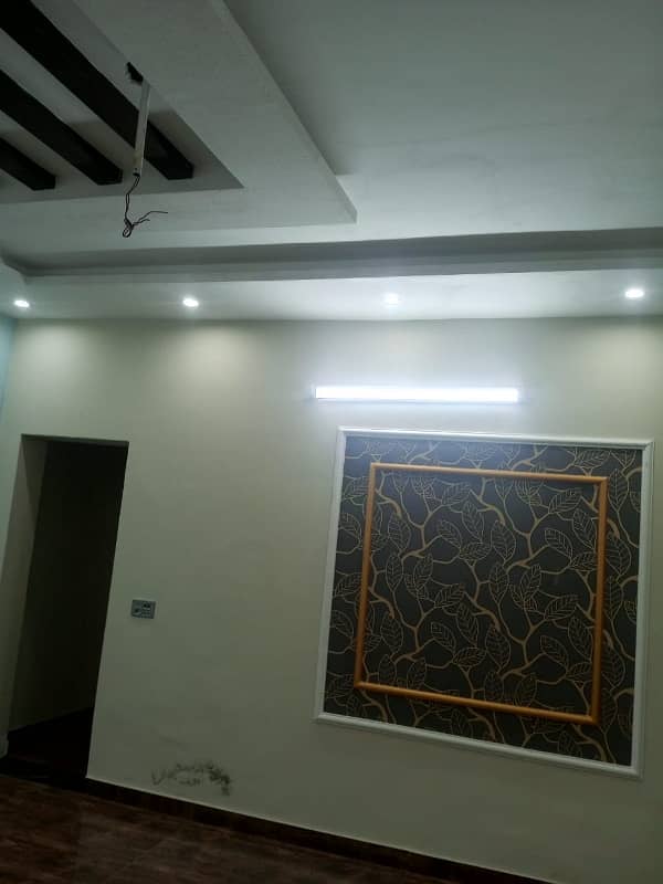 10 MARLA HOT LOCATION HOUSE AVAILABLE FOR RENT IN NAWAB TOWN 15