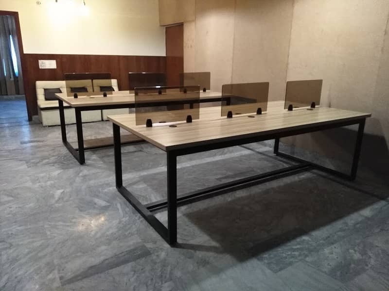 Workstation Table 8 Person/Confrance Table/Meeting Table/Workstations 0