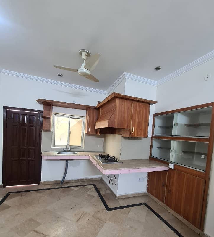 8 Marla upper portion for rent in bharia town lahore 6