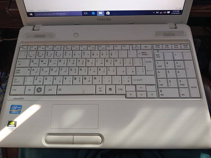 Toshiba laptop Core i5 0