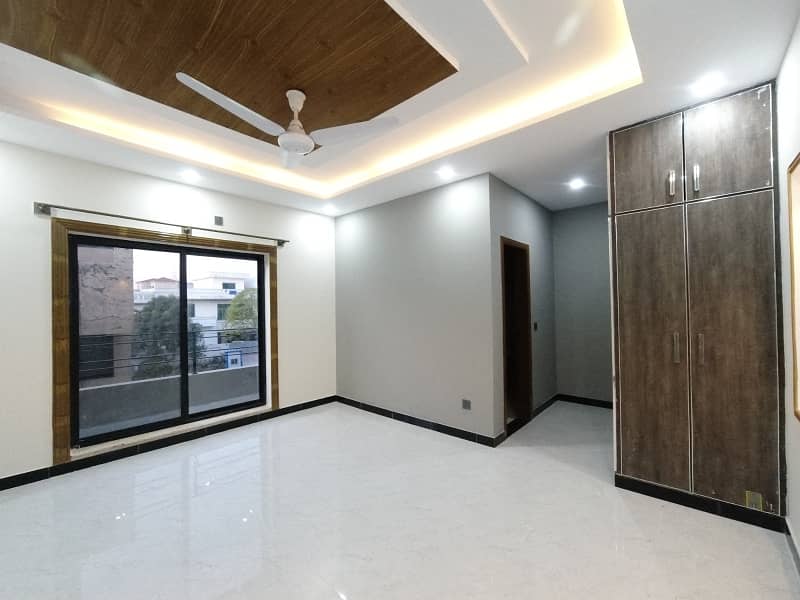 12 Marla House For Sale In G-15/1 Islamabad 32