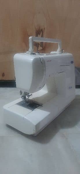 Singer Sewing / salai machine 2