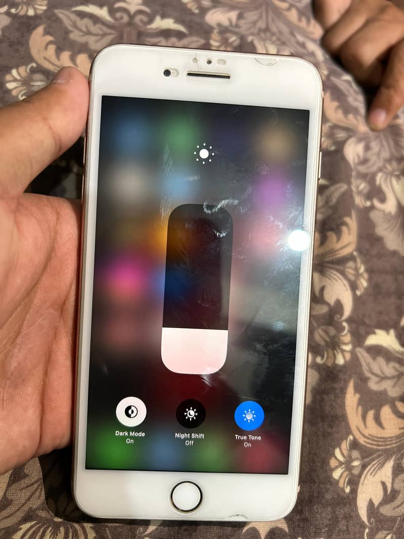 I phone 8plus for sale in pkaistan 4