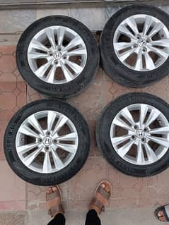 Honda city OEM Alloy rims with tyres