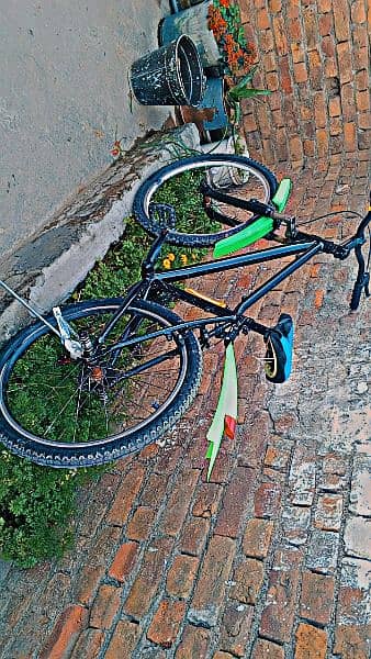 Bicycle used In Genuan condition 4