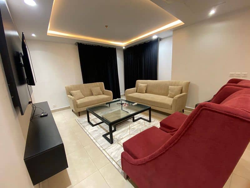 Luxury Furnished One bedroom Apartment daily basis in Gold Crest Mall 13