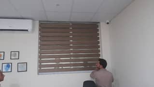 window blinds / heat control