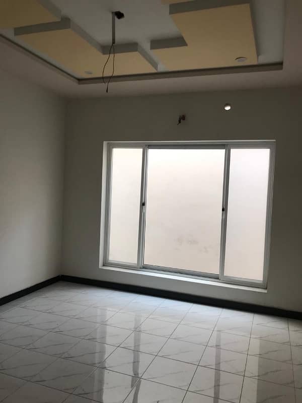 Prime Location House In Jhang Road Sized 5 Marla Is Available 7