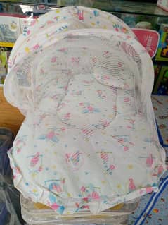 New burn baby carry nest Sleeping bed with mosquito protector Net.
