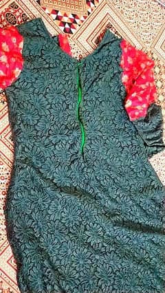 I'm selling my new and old dress . old dress only few hrs used