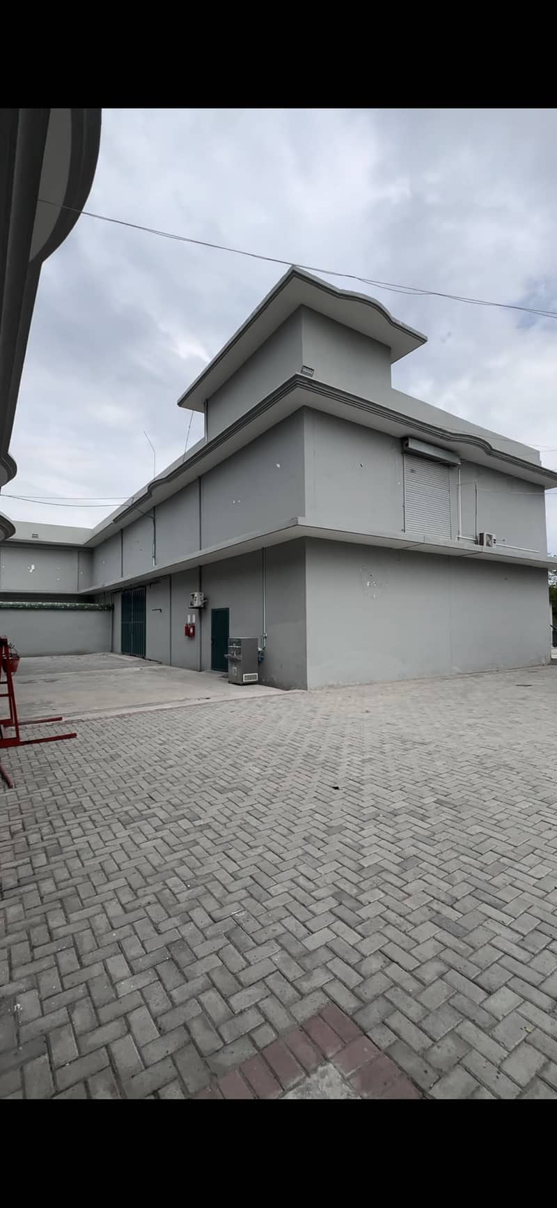 Huge Warehouse Space Available For Rent 5