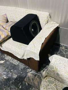 subwoofer for sale few days used 0