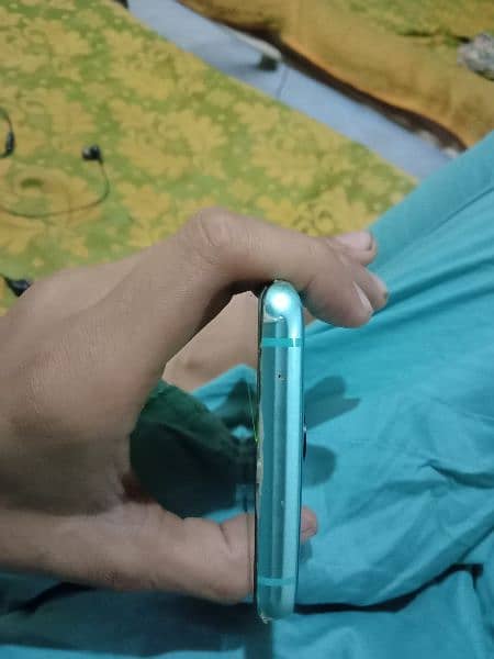 OnePlus 8pro 12 256 dual Sim single green line in sceeen 0