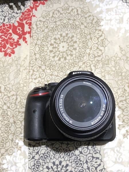 Nikon D5200 cam with 18-55mm lens 2