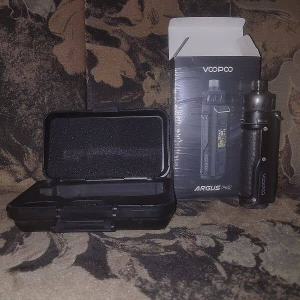 Voopoo argus pro and accessories 0