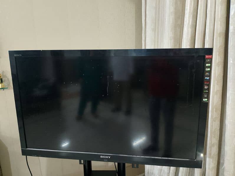 Original Sony Lcd in very good condition for sale 2