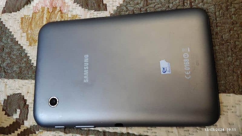 Samsung Galaxy Tab 2 (10.1-Inch, Wi-Fi) | 1GB Ram 8GB 4