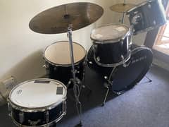 Acoustic Drum Set With 5-piece, hardware & cymbals 0
