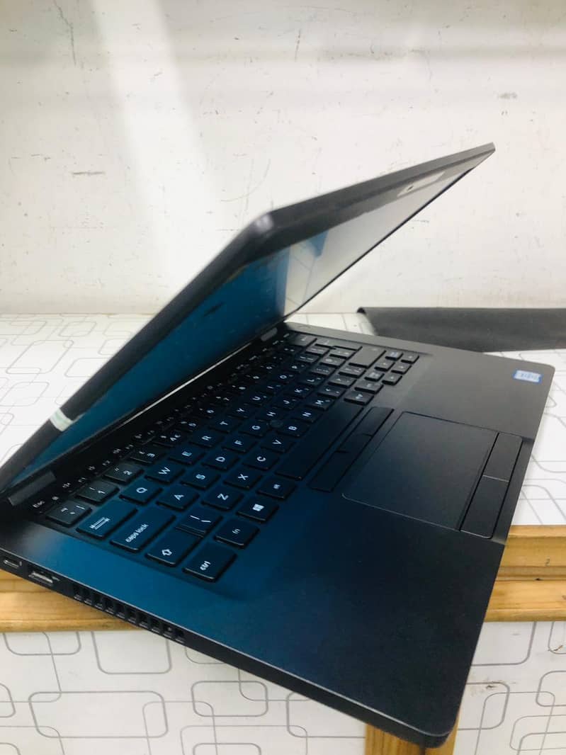 Dell Latitude 5400 Intel Core i5, 8th Gen,14"Led Display Touch Screen 2