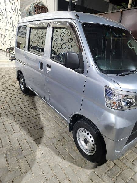 Daihatsu Hijet delux 1