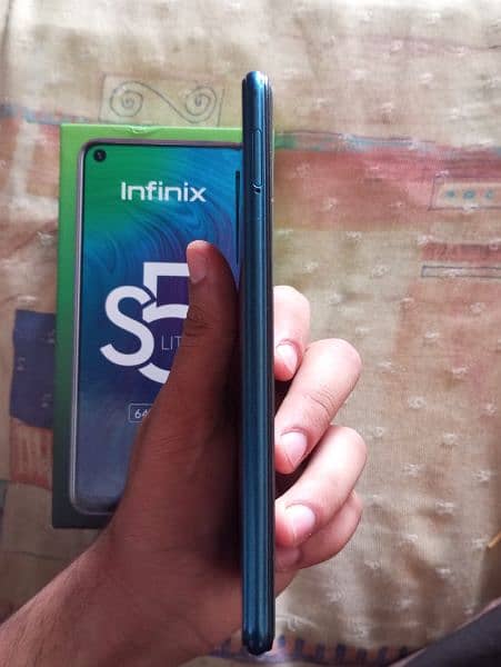 Infinix Smart 5 lite 4/64 4