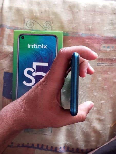 Infinix Smart 5 lite 4/64 5