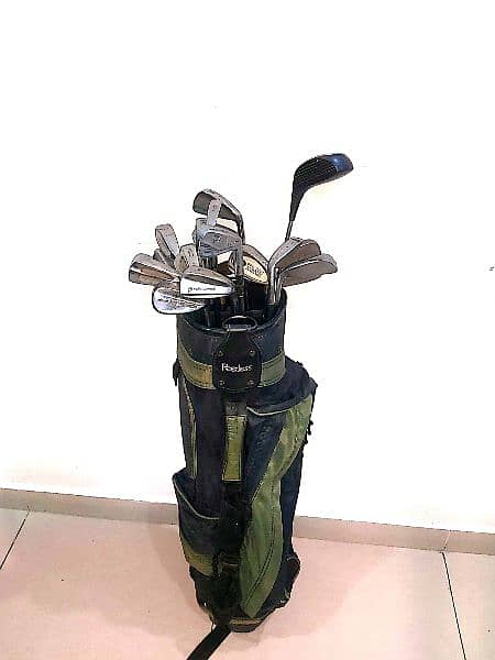 Complete Golf Set with Jacket & Trolley 3