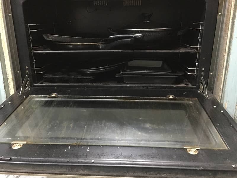 Gas Cooker Oven Grill with 5 Burners + Good Used Conditio 5