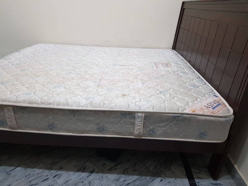 Diamond supreme form spring mattress in best condition 3