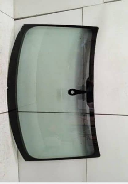 ALL TYPE OF WIND SCREEN CAR GLASS AUDI BMW available 1