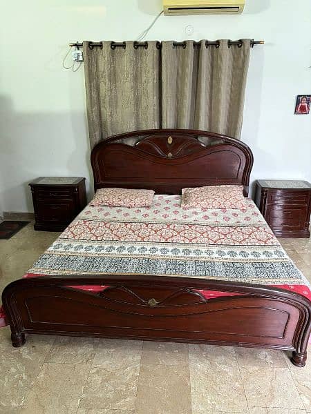 Original Sheesham Bedroom Set With Mattress. 0