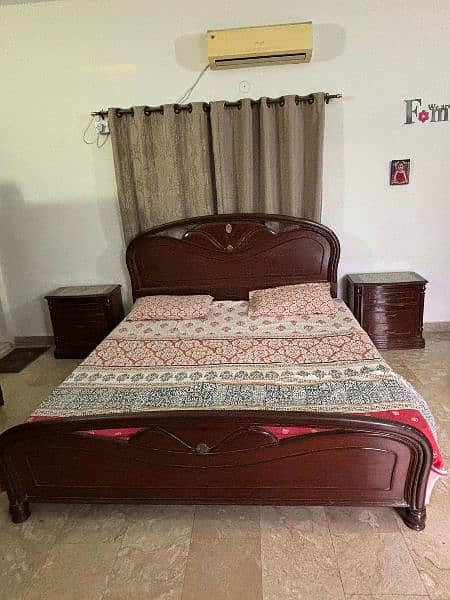 Original Sheesham Bedroom Set With Mattress. 2